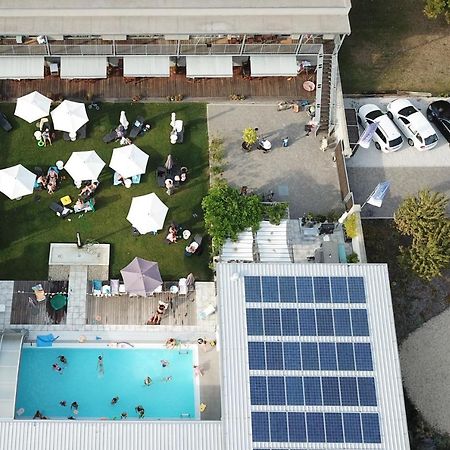 Vlnka Apartments ピエシュチャニ エクステリア 写真
